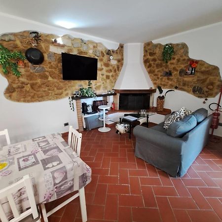 Ilmareaduepassi Guest House Rosignano Solvay Exterior photo
