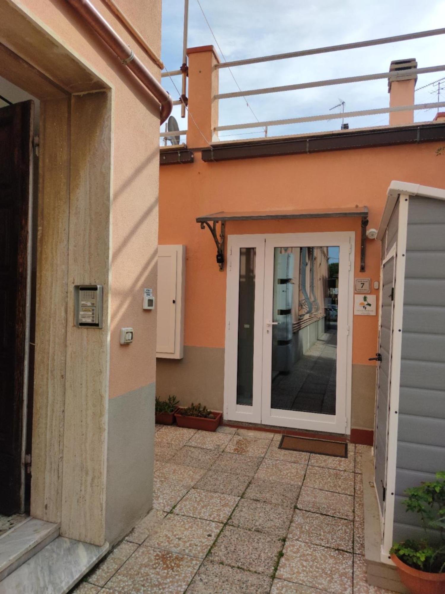 Ilmareaduepassi Guest House Rosignano Solvay Exterior photo